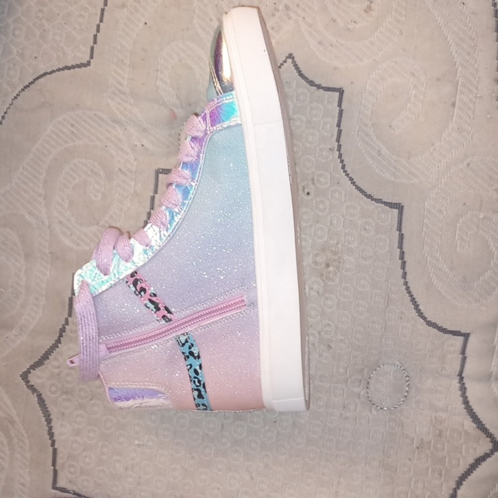Kids shoes